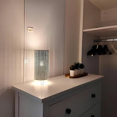 Flamingo Studio, Free Parking, 2 Min To Airport And Vantaa