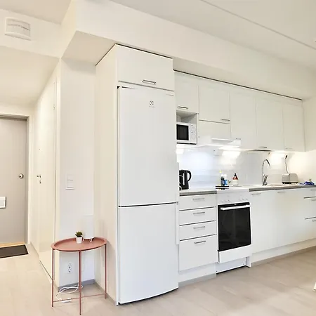 Apartamento Flamingo Studio, Free Parking, 2 Min To Airport And *