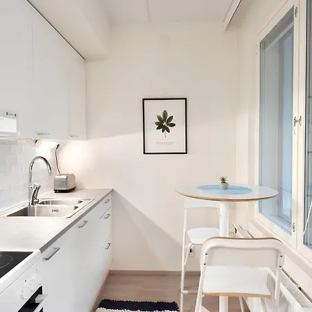 Flamingo Studio, Free Parking, 2 Min To Airport And * Vantaa