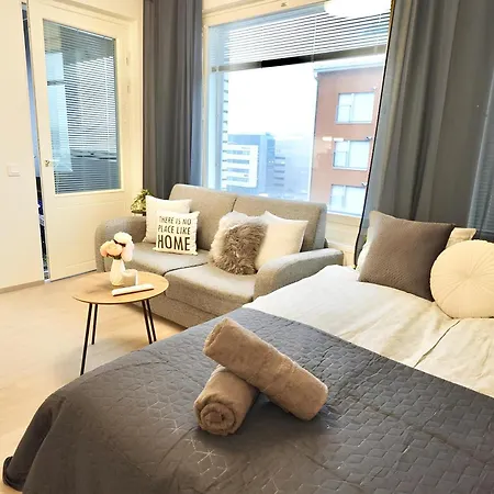 Flamingo Studio, Free Parking, 2 Min To Airport And Vantaa