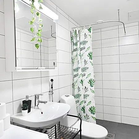 Apartamento Flamingo Studio, Free Parking, 2 Min To Airport And